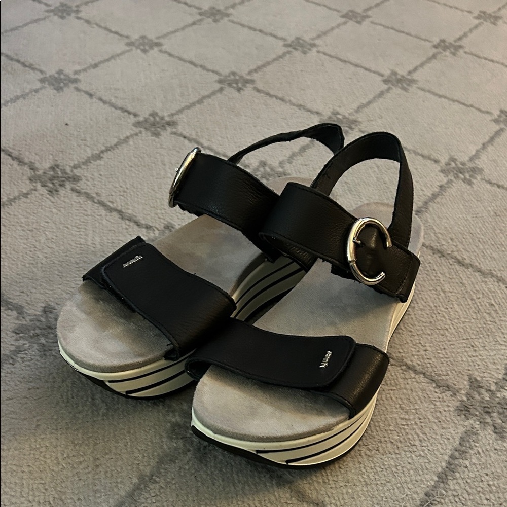 Lgi & Co Stylish Black Platform Sandals Made in Italy